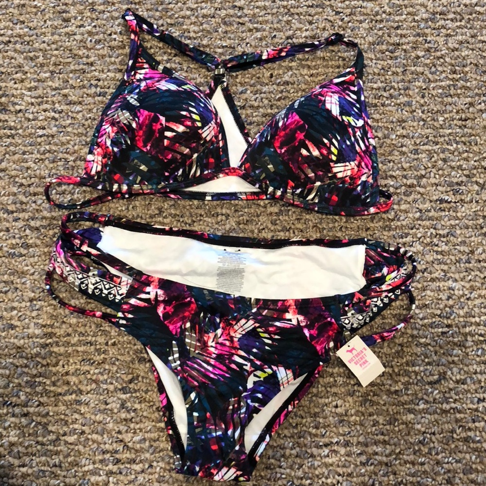 Victoria’s Secret medium Bathing suit set